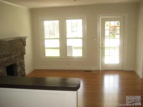 204 Mountain View St, Morganton, NC 28655 photo 7