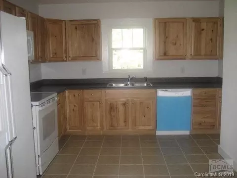 204 Mountain View St, Morganton, NC 28655 photo 13