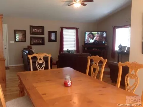 2626 Genes Loop, Morganton, NC 28655 photo 4