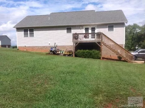 2626 Genes Loop, Morganton, NC 28655 photo 2