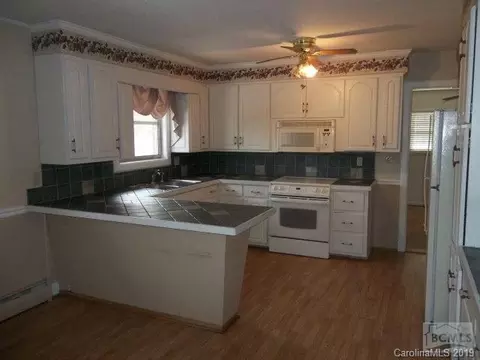 112 Powell Rd, Morganton, NC 28655 photo 3