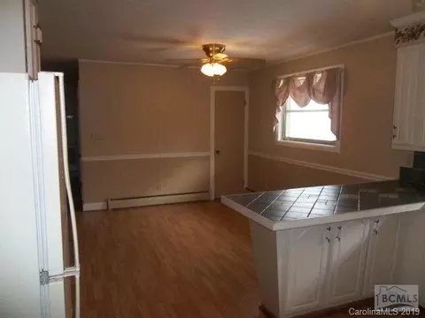 112 Powell Rd, Morganton, NC 28655 photo 4