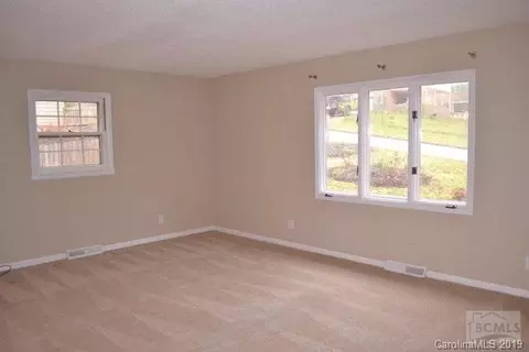 111 Wesley Dr, Morganton, NC 28655 photo 6