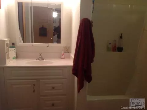 111 Highlander St, Morganton, NC 28655 photo 4