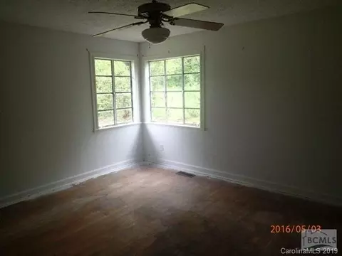 108 Griffin Dr, Morganton, NC 28655 photo 5