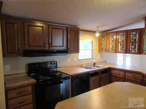 2128 Coffey Rd, Morganton, NC 28655 photo 4