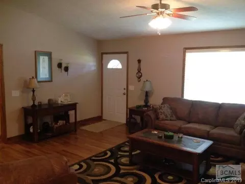1102 Brown Dr, Salem, NC 28655 photo 2