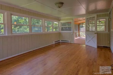 206 Davis Dr, Morganton, NC 28655 photo 4