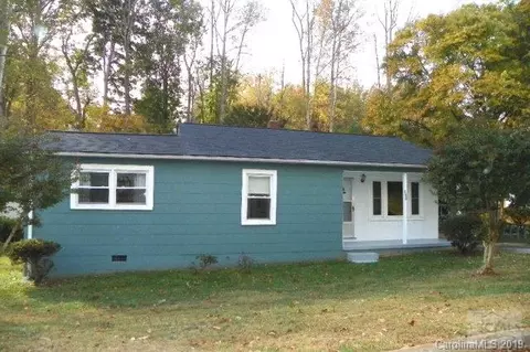 108 Brookside Ln, Morganton, NC 28655 photo 2