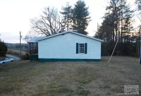 2920 Bridgewater Rd, Morganton, NC 28655 photo 2