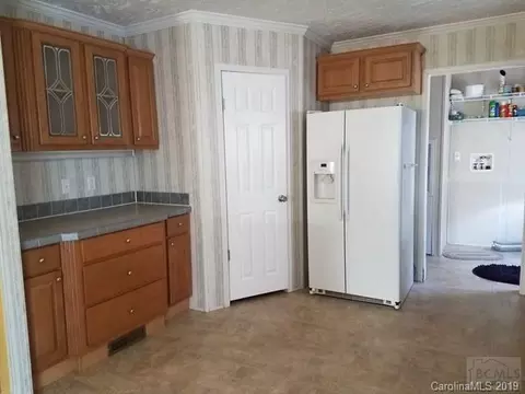 150 Buff Ave, Morganton, NC 28655 photo 8