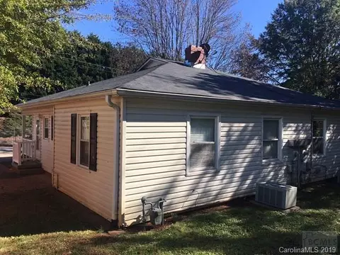605 Mull St, Morganton, NC 28655 photo 3