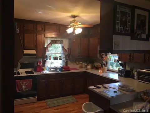 2421 Keith Ave, Granite Falls, NC 28630 photo 7