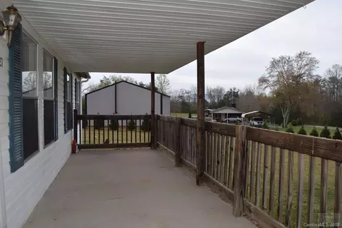 727 Johnson Rd, Morganton, NC 28655 photo 2