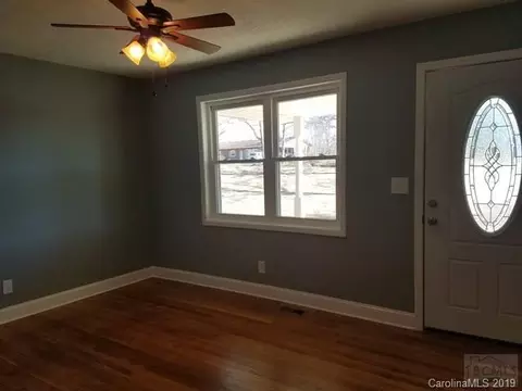 526 Causby Rd, Morganton, NC 28655 photo 3