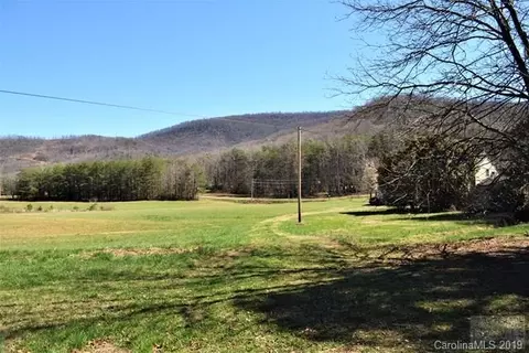 2798 Clark Loop, Morganton, NC 28655 photo 3