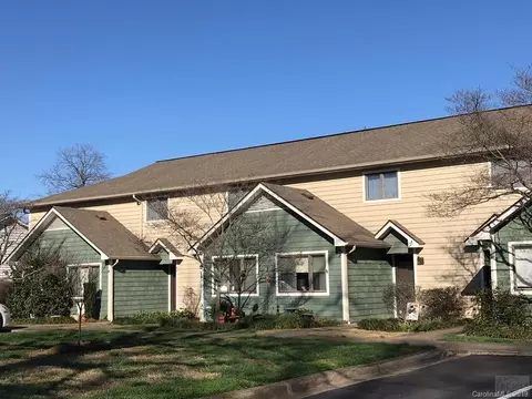 711 4th Ave SW, Conover, NC 28613 photo 1