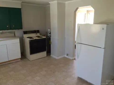 406 3rd St NW, Conover, NC 28613 photo 3