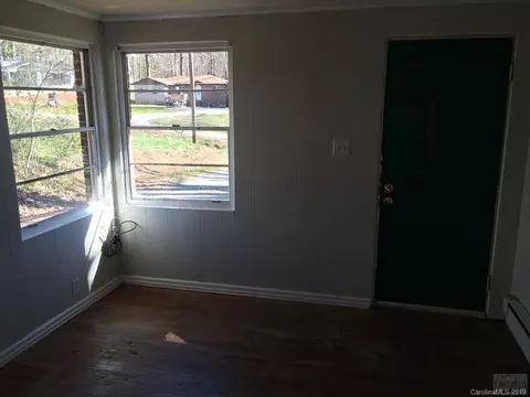 406 3rd St NW, Conover, NC 28613 photo 5