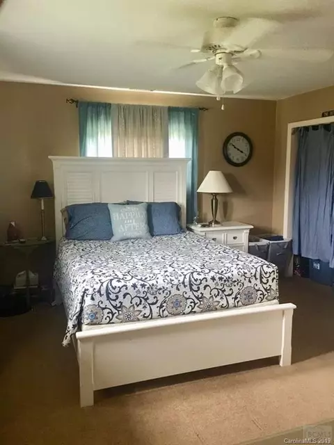 109 Griffin Dr, Morganton, NC 28655 photo 6
