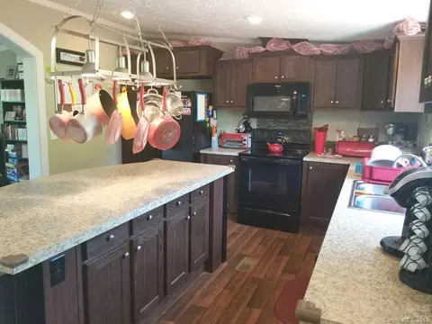 2800 Byrd Rd, Morganton, NC 28655 photo 4