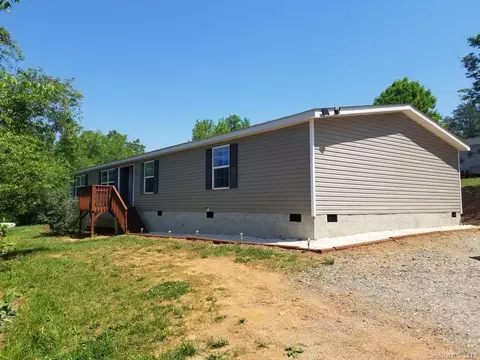 2800 Byrd Rd, Morganton, NC 28655 photo 2