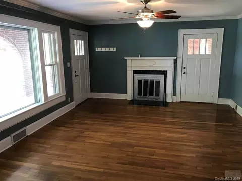 113 View St, Morganton, NC 28655 photo 4