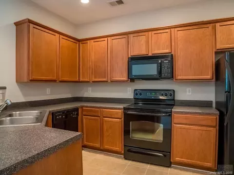103 E Commons Dr, Morganton, NC 28655 photo 15