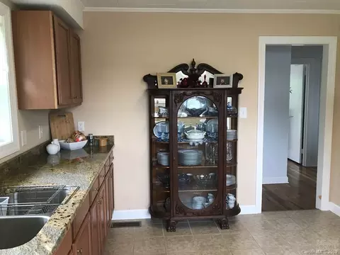 121 Whitley Rd, Morganton, NC 28655 photo 8