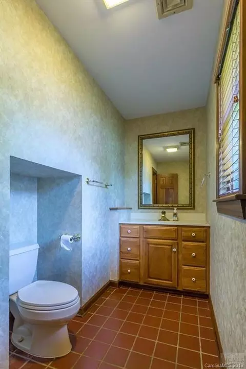 502 Bost Rd, Morganton, NC 28655 photo 6