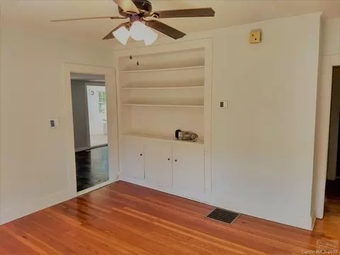 209 Walker St, Morganton, NC 28655 photo 7