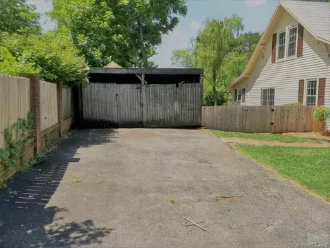 209 Walker St, Morganton, NC 28655 photo 20