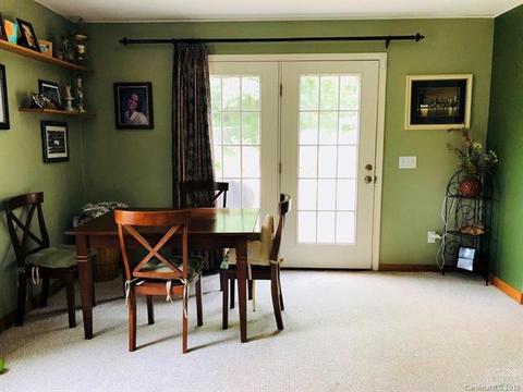 202 Latimer Ln, Morganton, NC 28655 photo 4