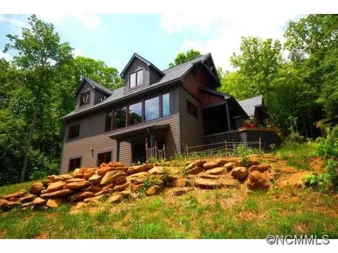 101 Log Gap Rd, Fairview, NC 28730 photo 1