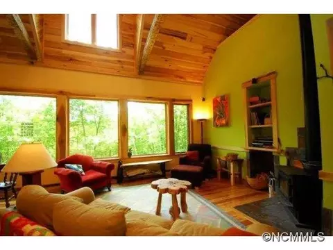 101 Log Gap Rd, Fairview, NC 28730 photo 4