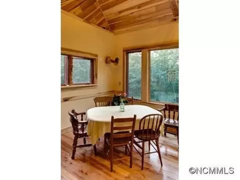101 Log Gap Rd, Fairview, NC 28730 photo 5