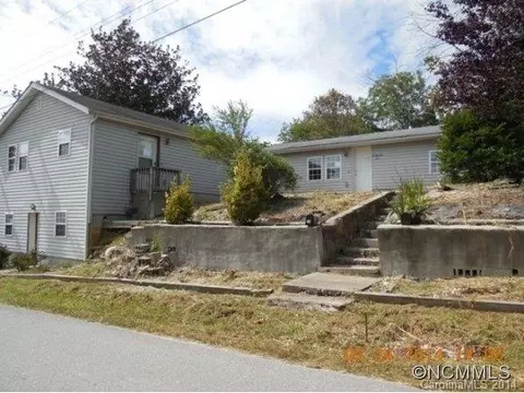 110 Ab Mills Ave, Brevard, NC 28712 photo 1