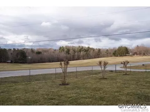 1522 Jackson Loop Rd, Flat Rock, NC 28731 photo 4