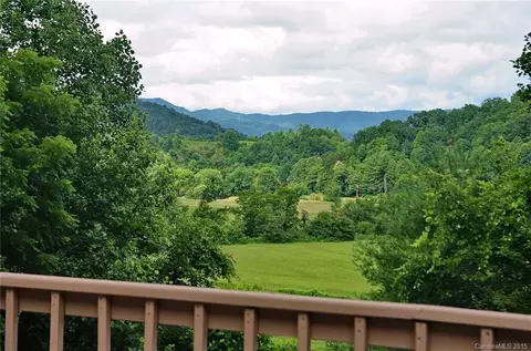 138 Misty View Dr, Clyde, NC 28721 photo 2