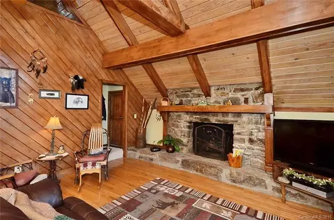 138 Misty View Dr, Clyde, NC 28721 photo 3