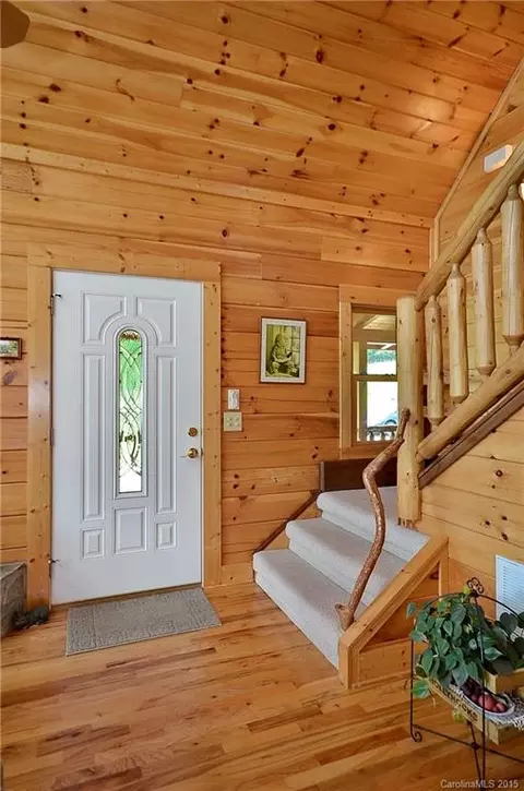 284 Panoramic Loop, Maggie Valley, NC 28751 photo 3
