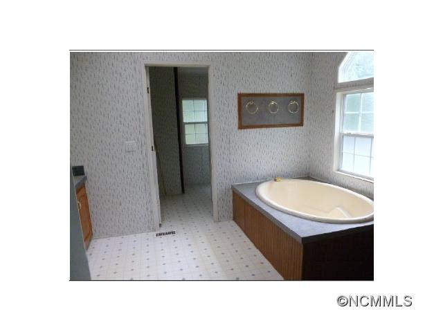 8 Felix Rd, Murphy, NC 28906 photo 10