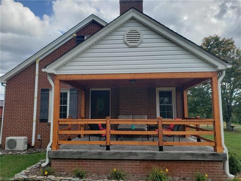 1506 Brushy Fork Rd, Cana, VA 24317 photo 8