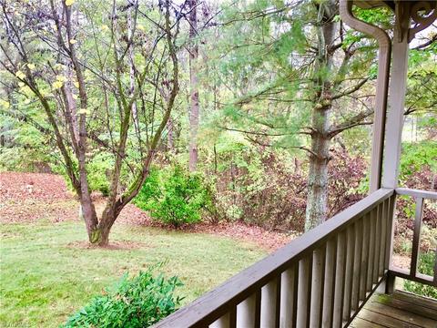 111 Oak Pointe Dr, King, NC 27021 photo 2
