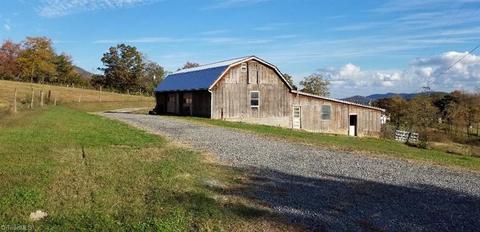 178 Richardson Trl, Lowgap, NC 27024 photo 5