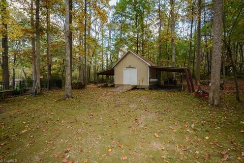 1241 Blackberry Ridge Rd, High Point, NC 27265 photo 8