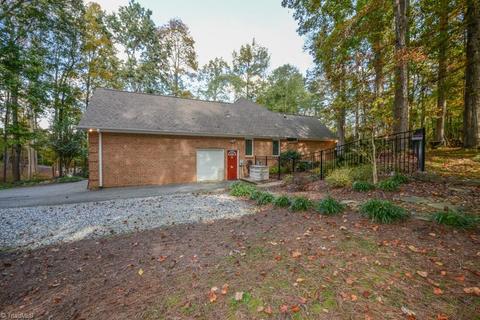 1241 Blackberry Ridge Rd, High Point, NC 27265 photo 7