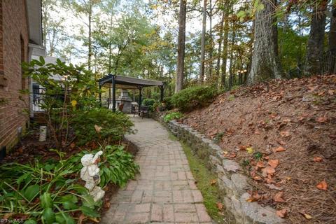 1241 Blackberry Ridge Rd, High Point, NC 27265 photo 12