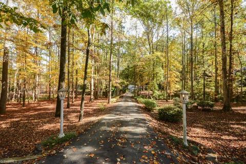 1241 Blackberry Ridge Rd, High Point, NC 27265 photo 5