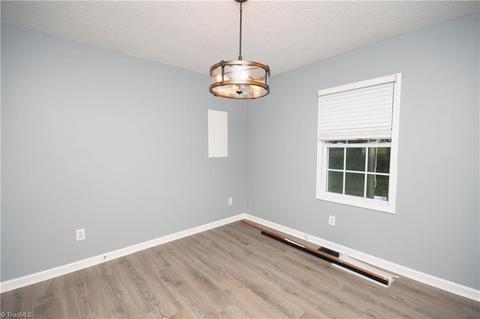 20 Second Ave, Thomasville, NC 27360 photo 15